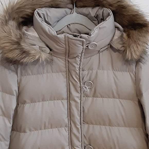Uniqlo kids down puffer coat with faux fur trim - Picture 4 of 10